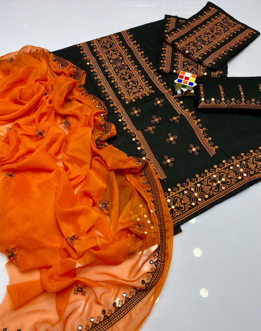 4pc Embroidered Dress Black/Grey (Khussa Gift)